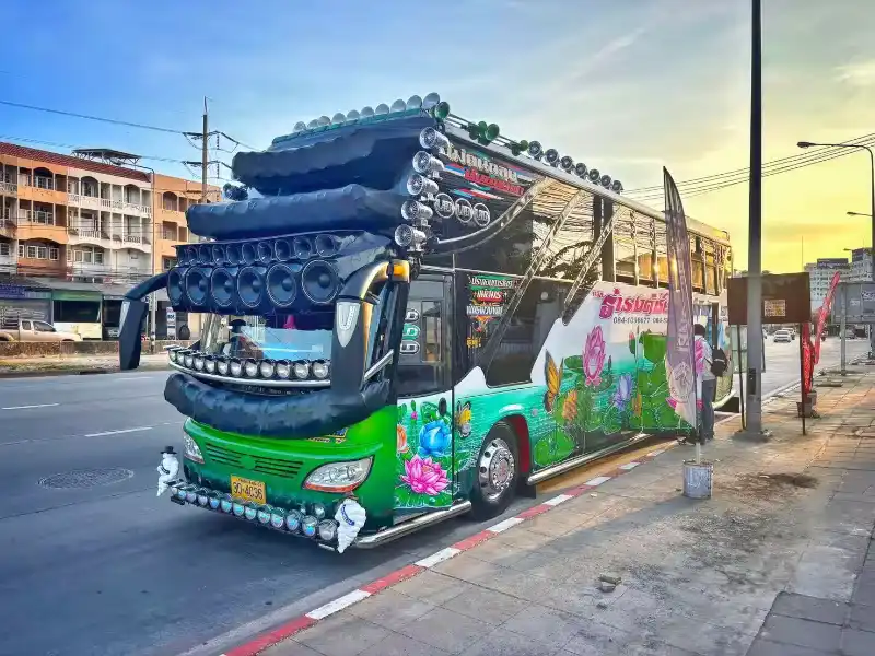 รถรับส่งพนักงานสมุทรปราการ